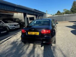 
										2011 Volkswagen  Jetta full									