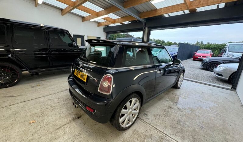 
								2007 MINI cooper full									