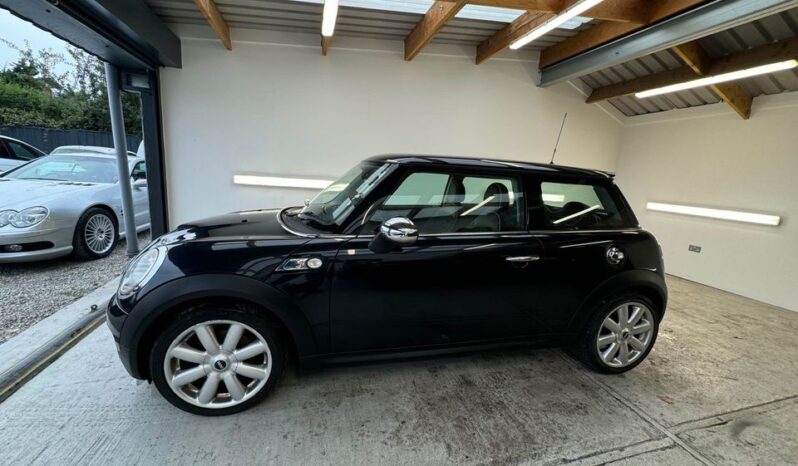 
								2007 MINI cooper full									
